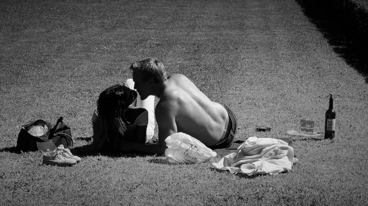 Lui, Polonais, elle, Mexicaine.